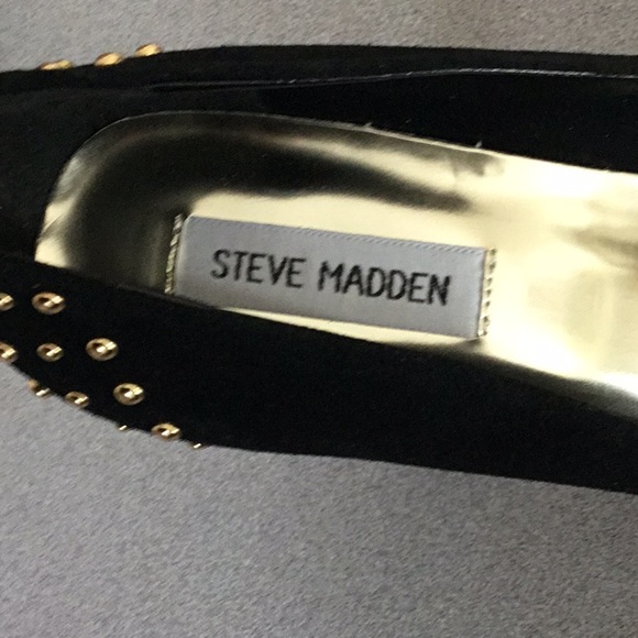 Steve Madden NEW blk Suede heels Gold studs. Sz9 - Picture 5 of 5